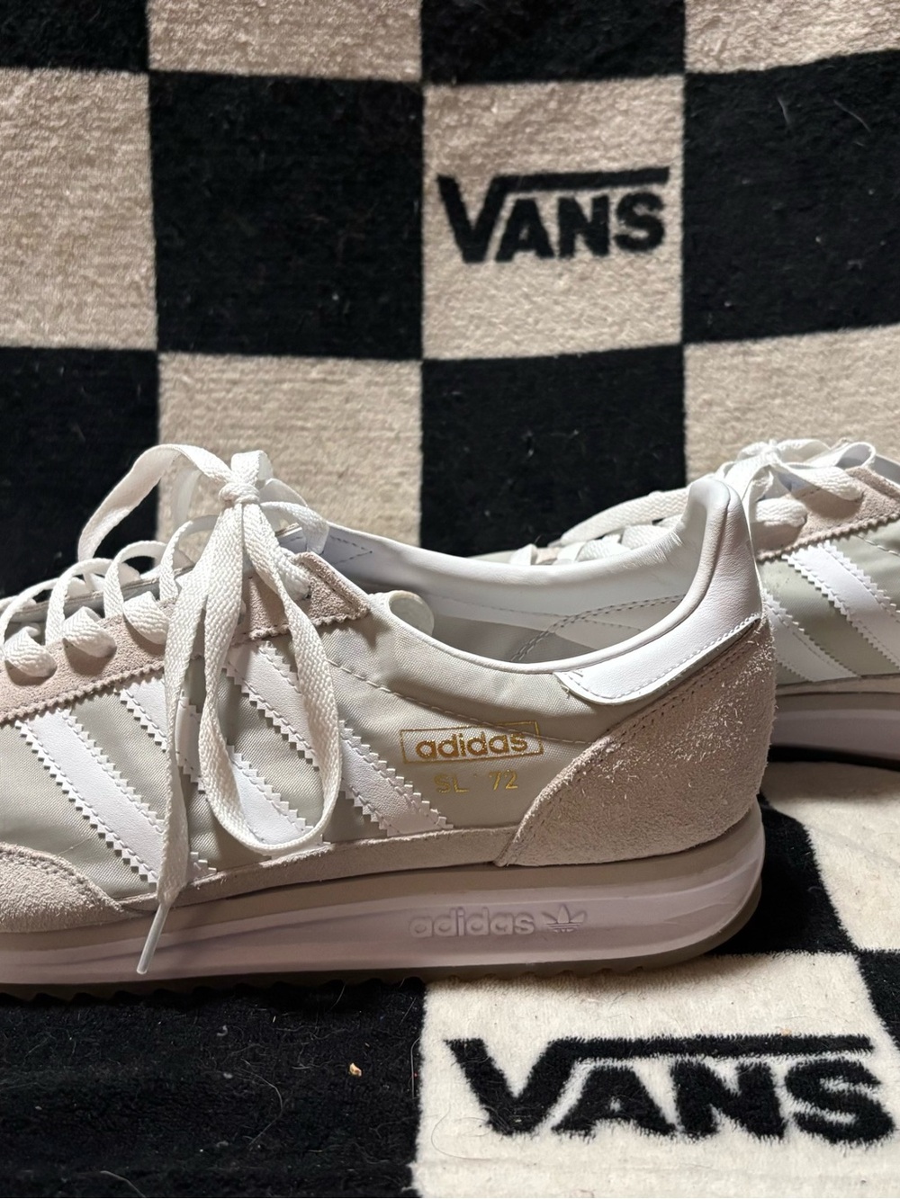 adidas SL 72 RS
Off White Wonder White